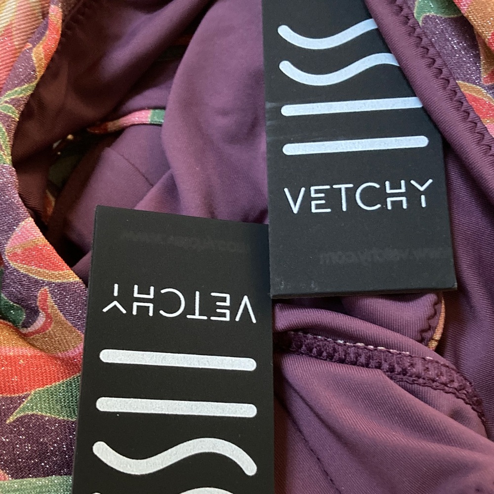 Vetchy Bikini Lily Set - Picture 10 of 11